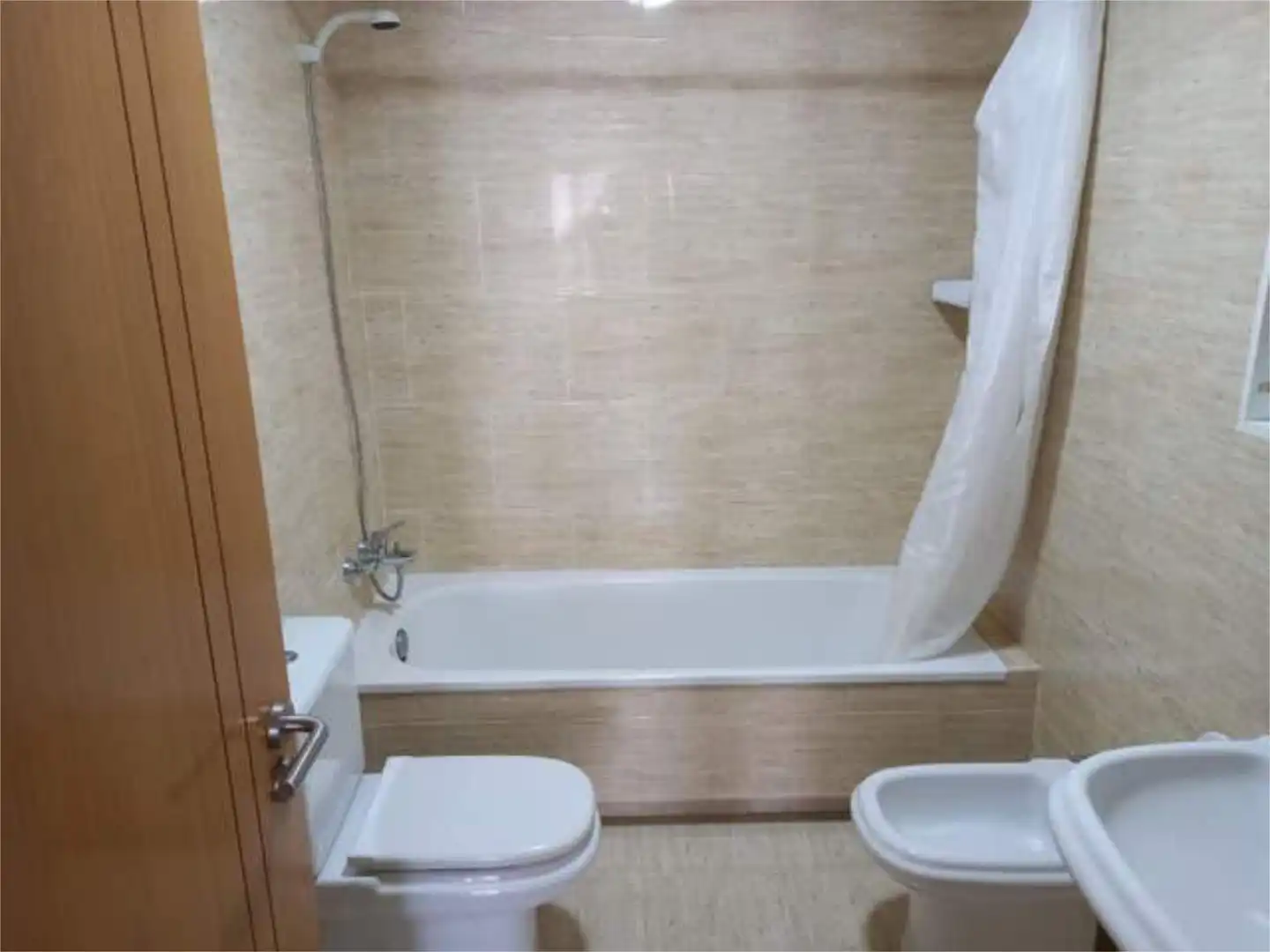 Bathroom of Flat for rent in Ames  with Heating, Storage room and Furnished
