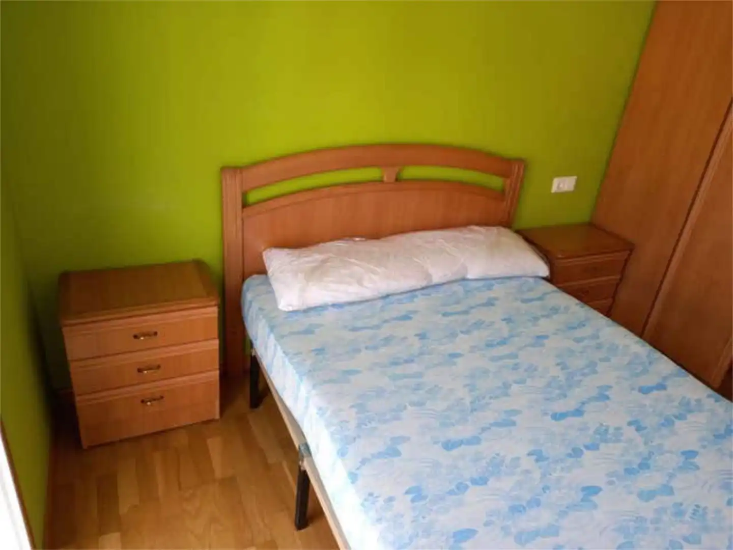 Bedroom of Flat for rent in Ames  with Heating, Storage room and Furnished