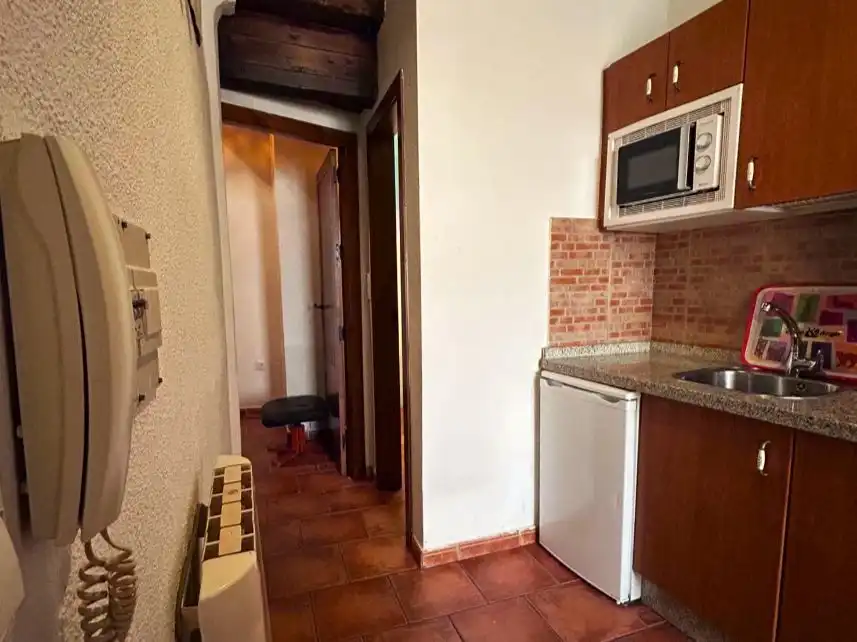Apartments for rent in Calle San Andrés, 9, Centro - Sagrario Kitchen of Apartments for rent in Granada with Heating, Terrace and Furnished