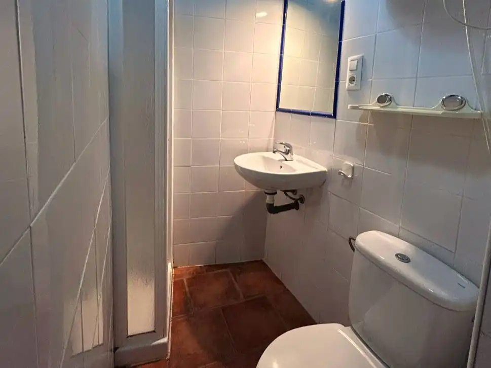 Apartments for rent in Calle San Andrés, 9, Centro - Sagrario Bathroom of Apartments for rent in Granada with Heating, Terrace and Furnished