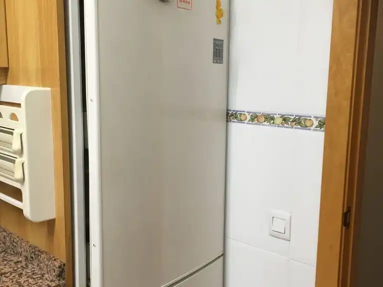 Flat for sale in Avinguda Adelaida, 4, Casc Antic - Nou Cambrils Kitchen of Flat for sale in Cambrils with Air Conditioner, Swimming Pool and Balcony