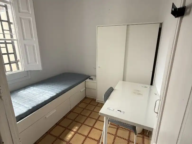 Habitación en Carrer de la Unió, 32, El Raval Habitación de Piso para compartir en Barcelona con Aire acondicionado, Calefacción y Amueblado