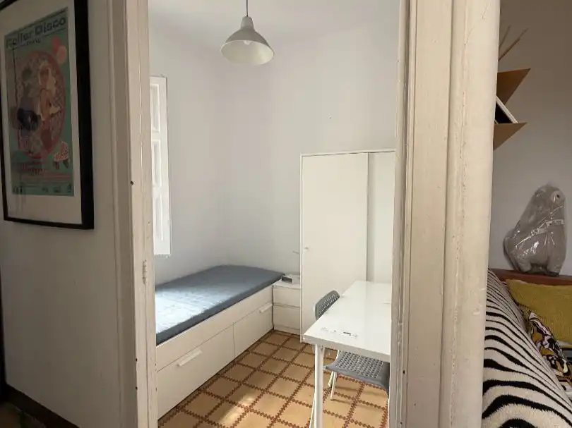 Habitación en Carrer de la Unió, 32, El Raval Habitación de Piso para compartir en Barcelona con Aire acondicionado, Calefacción y Amueblado