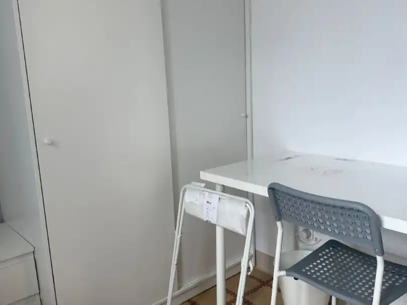 Habitación en Carrer de la Unió, 32, El Raval Habitación de Piso para compartir en Barcelona con Aire acondicionado, Calefacción y Amueblado
