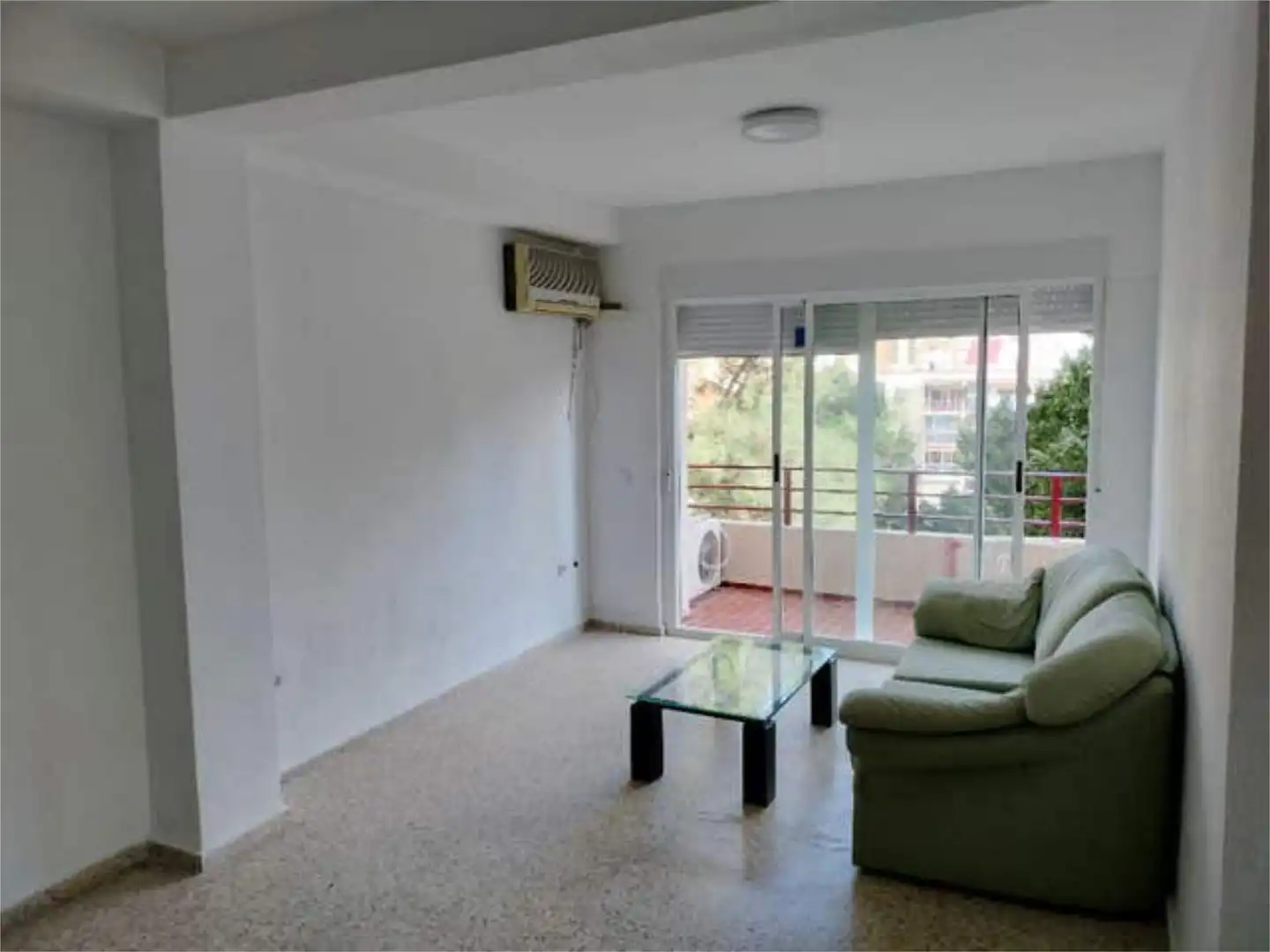 Piso en venta en Pago San José - Princi - Jerez Sala de estar de Piso en venta en Jerez de la Frontera con Jardín privado