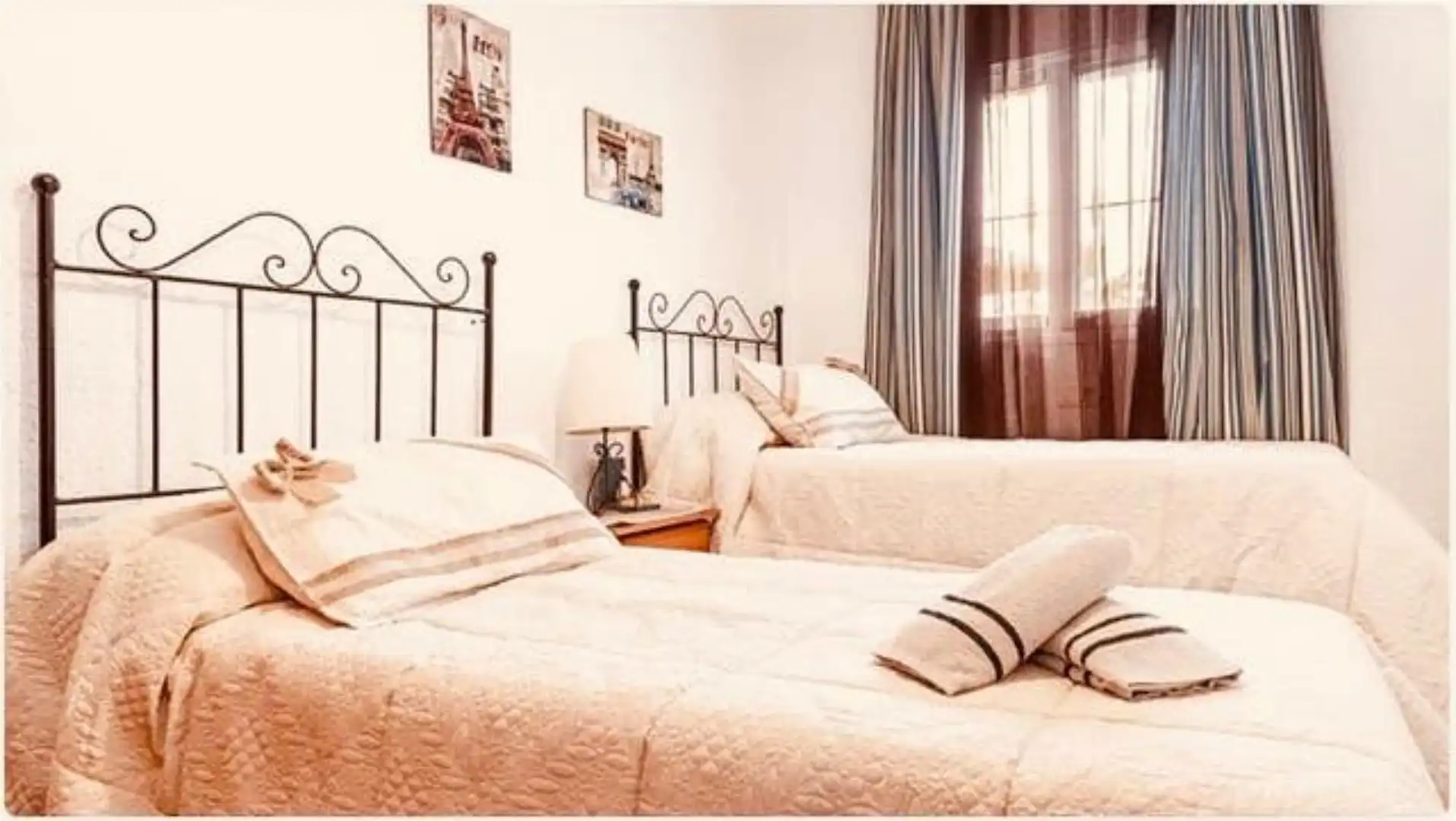 Detached homes for rent in Las Lagunas - Campano Detached homes for rent in Las Lagunas - Campano