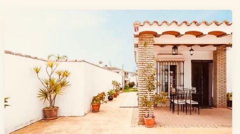 Detached homes for rent in Las Lagunas - Campano, Chiclana de la Frontera - image 5 Photo 5 of Detached homes for rent in Las Lagunas - Campano, Chiclana de la Frontera