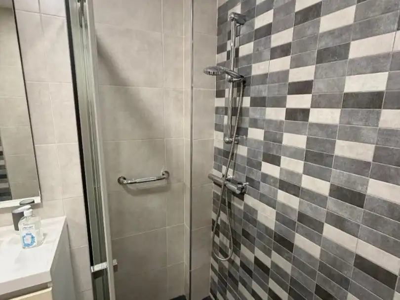 Flat for sale in Calle Josefa Segovia, 4, San Ildefonso - Catedral Bathroom of Flat for sale in Jaén with Air Conditioner and Heating