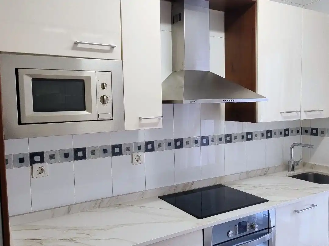 Cocina de Piso de alquiler en Bilbao  con Calefacción, Parquet y Trastero