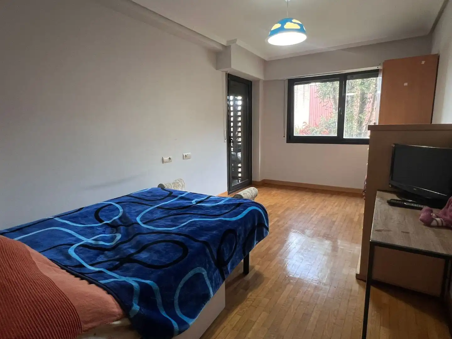 Piso en venta en Barrio Laskibar, 15, Irura Habitación de Piso en venta en Irura con Balcón