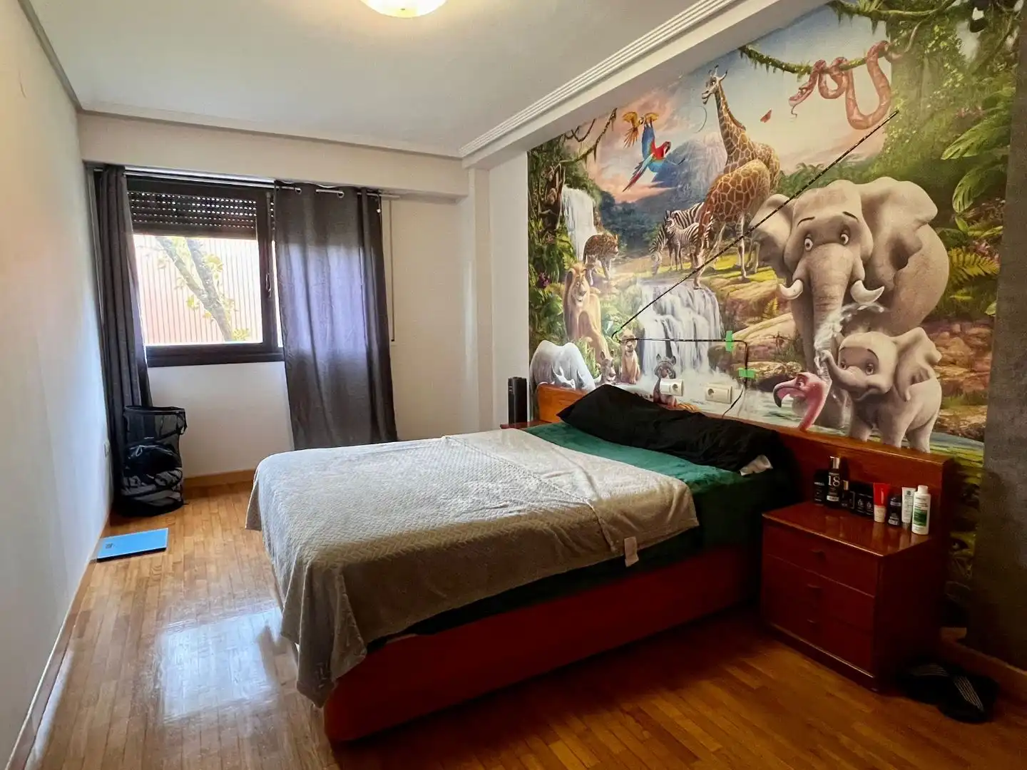 Piso en venta en Barrio Laskibar, 15, Irura Habitación de Piso en venta en Irura con Balcón