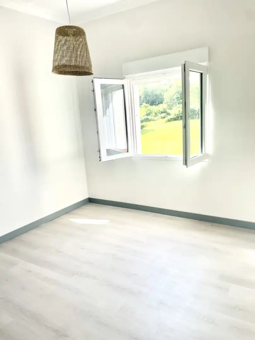 Bedroom of Flat for sale in Oviedo 
