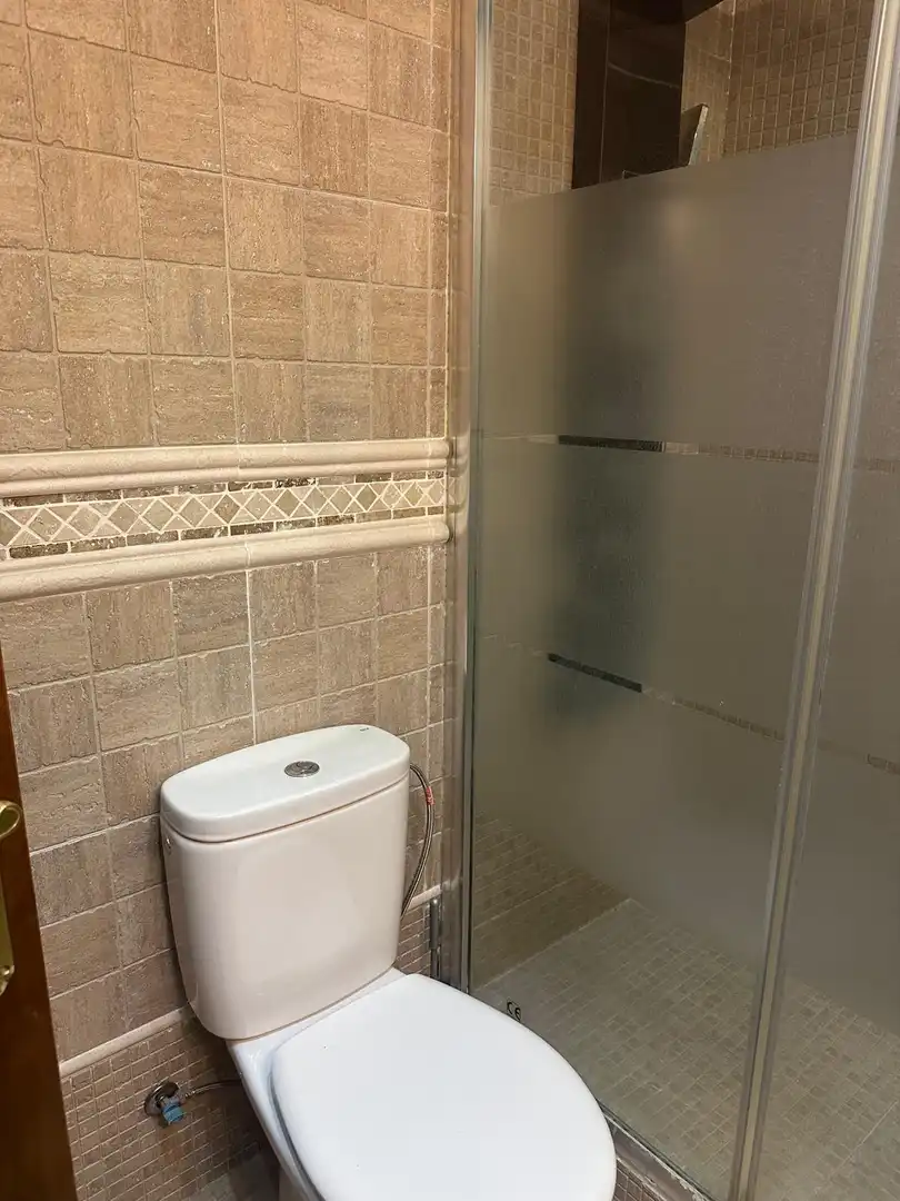 Casa adosada en venda a Calle Infanta Cristina, 7, Puerto de Estepona Bany de Casa adosada en venda en Estepona amb Terrassa, Piscina i Balcó