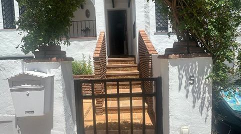 Foto 2 de Casa adosada en venda a Calle Infanta Cristina, 7, Puerto de Estepona, Estepona