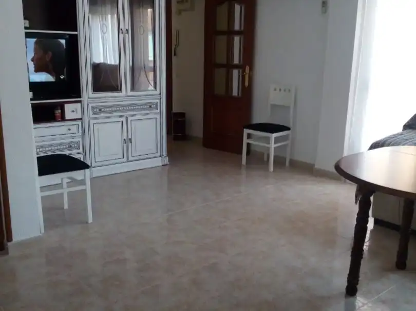 Room in Calle Nicolás López de Velasco, 17, Santa Marina