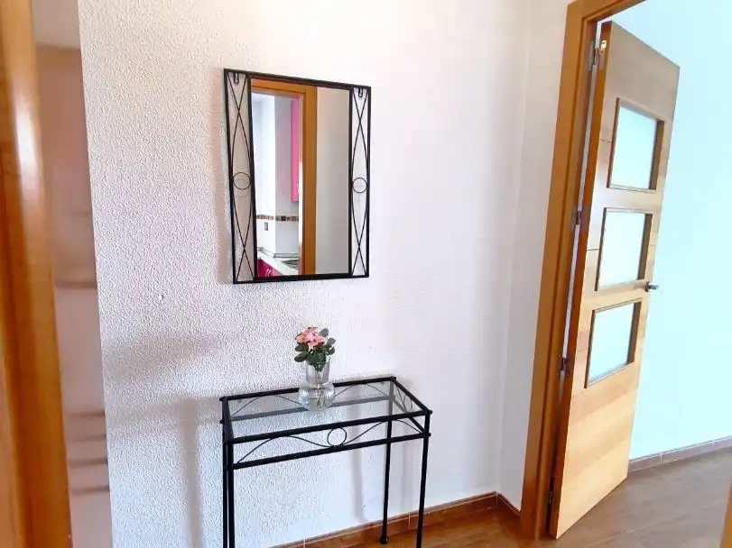 Piso en venta en Sta. Aurelia - Cantábrico - Atlàntico - La Romería Piso en venta en Sevilla con Terraza, Horno y Lavadora