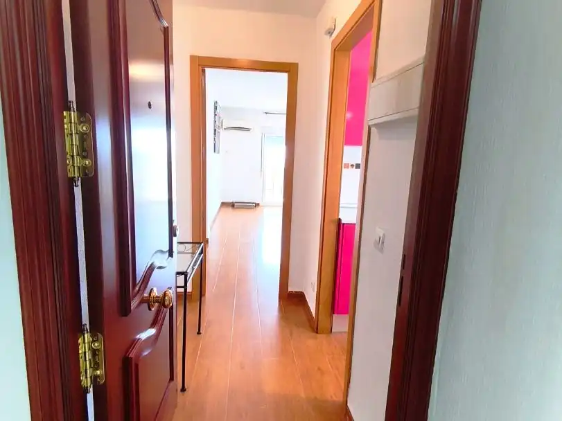 Piso en venta en Sta. Aurelia - Cantábrico - Atlàntico - La Romería Piso en venta en Sevilla con Terraza, Horno y Lavadora