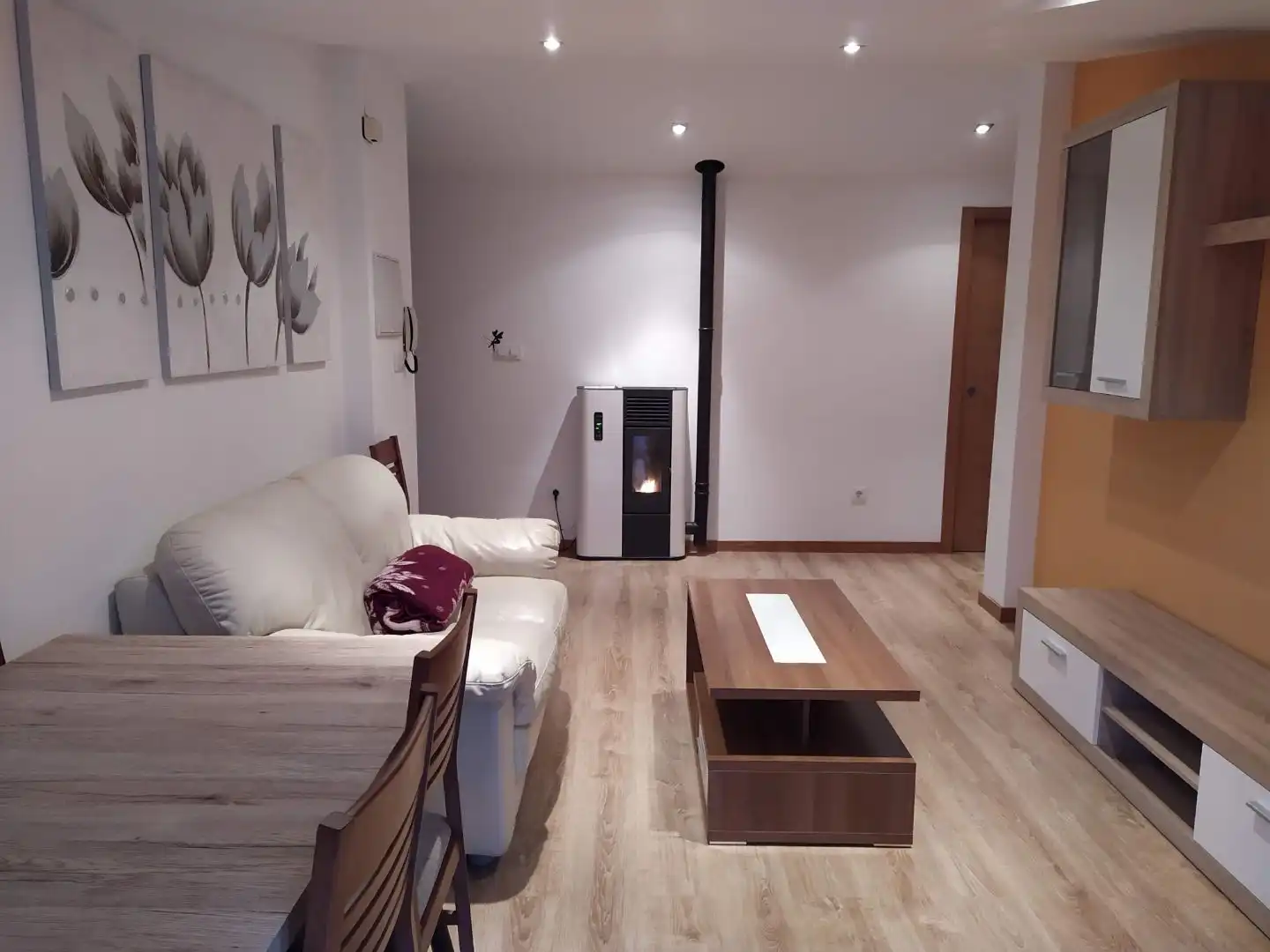 Attic for rent in Rúa de Puente la Reina, 29, Concheiros - Fontiñas Attic for rent in Rúa de Puente la Reina, 29, Concheiros - Fontiñas