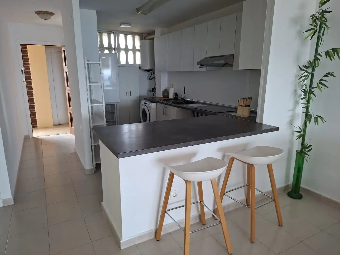Apartament de lloguer a Avinguda de la Costa Blanca, 2, Cabo de las Huertas Cuina de Apartament de lloguer en Alicante / Alacant amb Aire condicionat, Calefacció i Terrassa