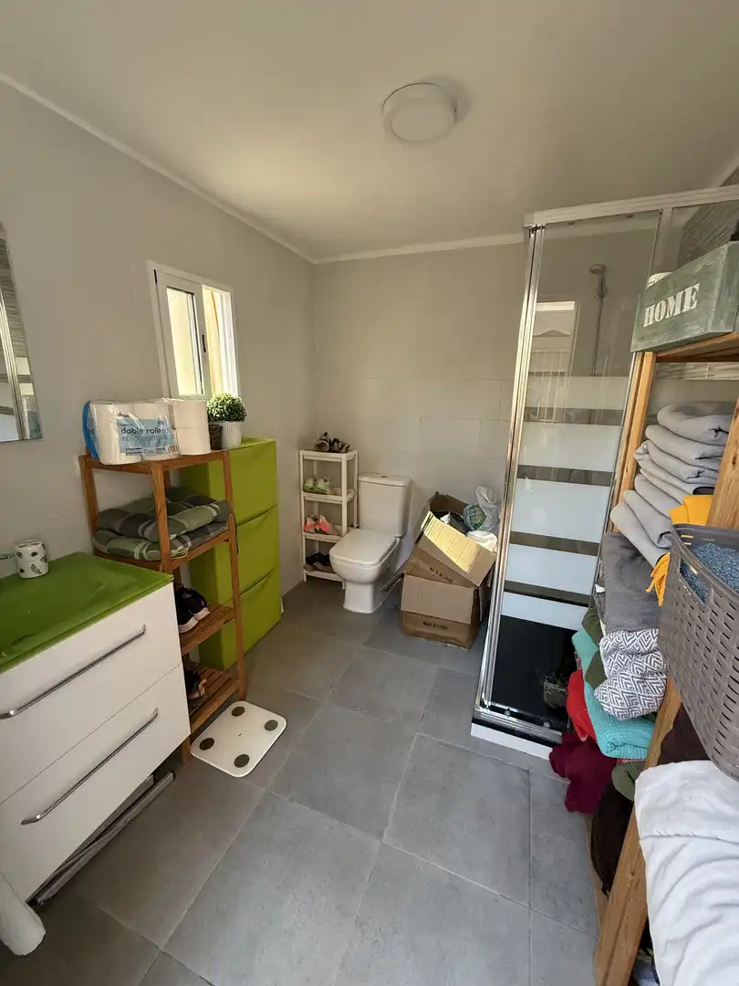 Casa adosada en venta en Avenida Manuel Rodríguez, 19, Los Almendros - El Limonero - El Tomillar Baño de Casa adosada en venta en Málaga Capital con Aire acondicionado y Terraza