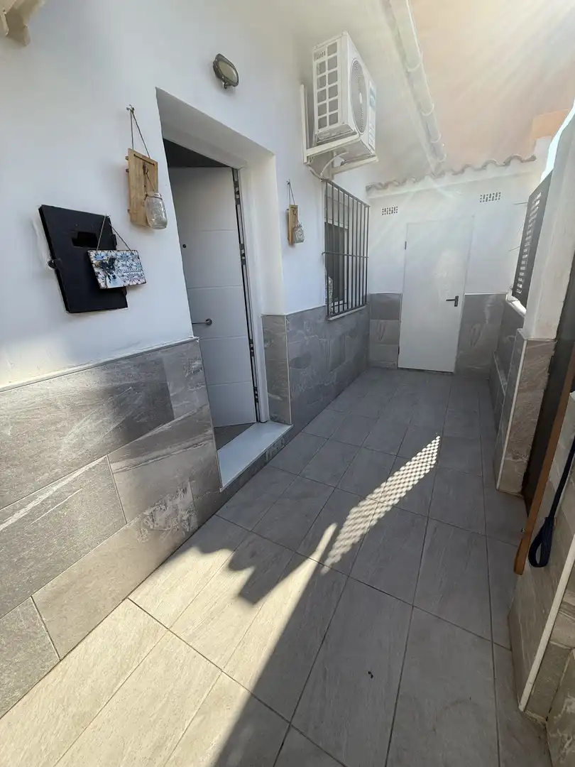 Casa adosada en venta en Avenida Manuel Rodríguez, 19, Los Almendros - El Limonero - El Tomillar Casa adosada en venta en Málaga Capital con Aire acondicionado y Terraza