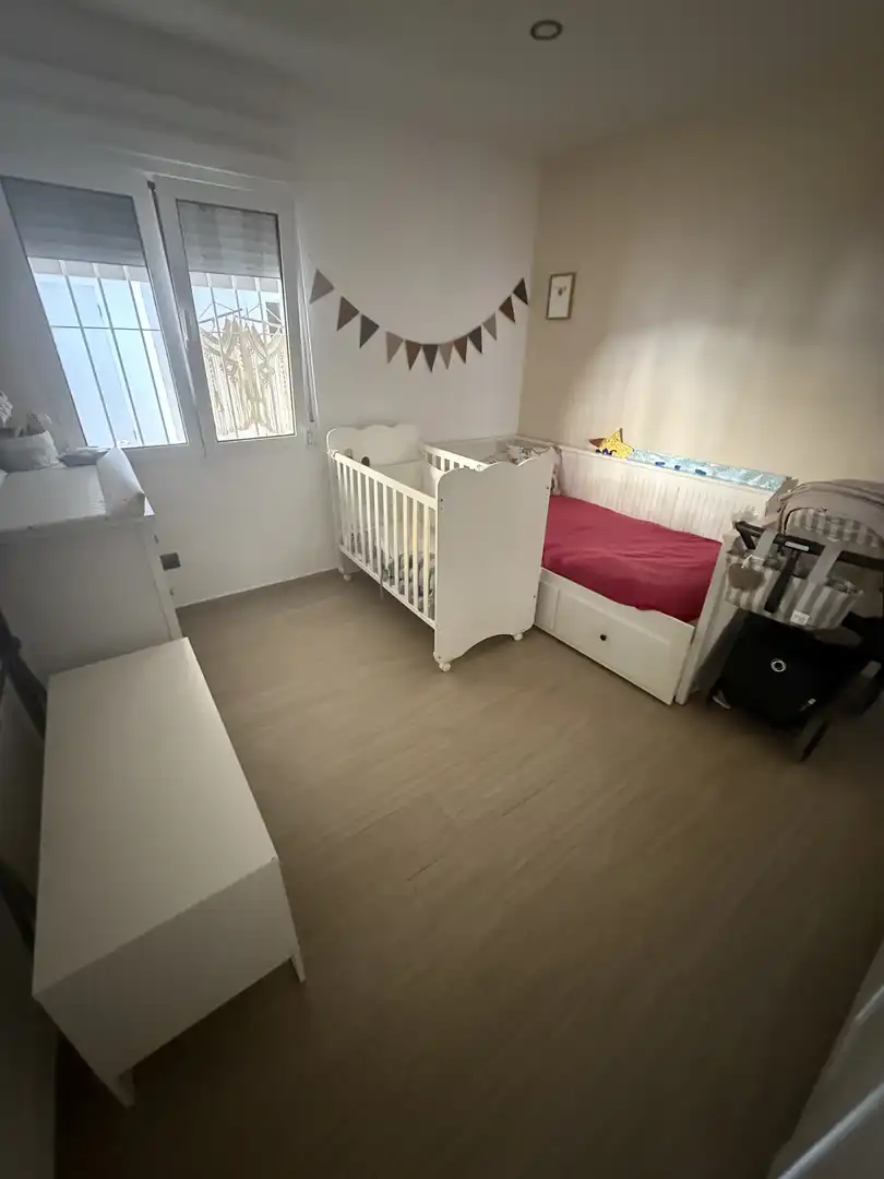 Casa adosada en venta en Avenida Manuel Rodríguez, 19, Los Almendros - El Limonero - El Tomillar Habitación de Casa adosada en venta en Málaga Capital con Aire acondicionado y Terraza