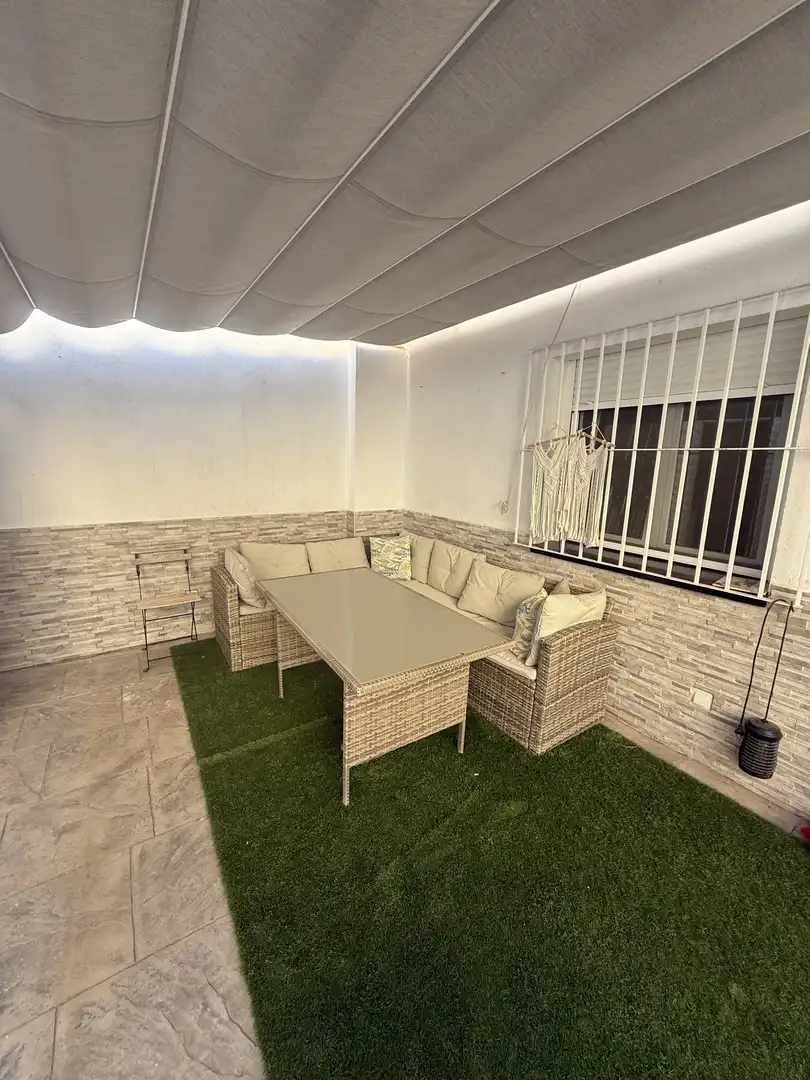 Casa adosada en venta en Avenida Manuel Rodríguez, 19, Los Almendros - El Limonero - El Tomillar Terraza de Casa adosada en venta en Málaga Capital con Aire acondicionado y Terraza