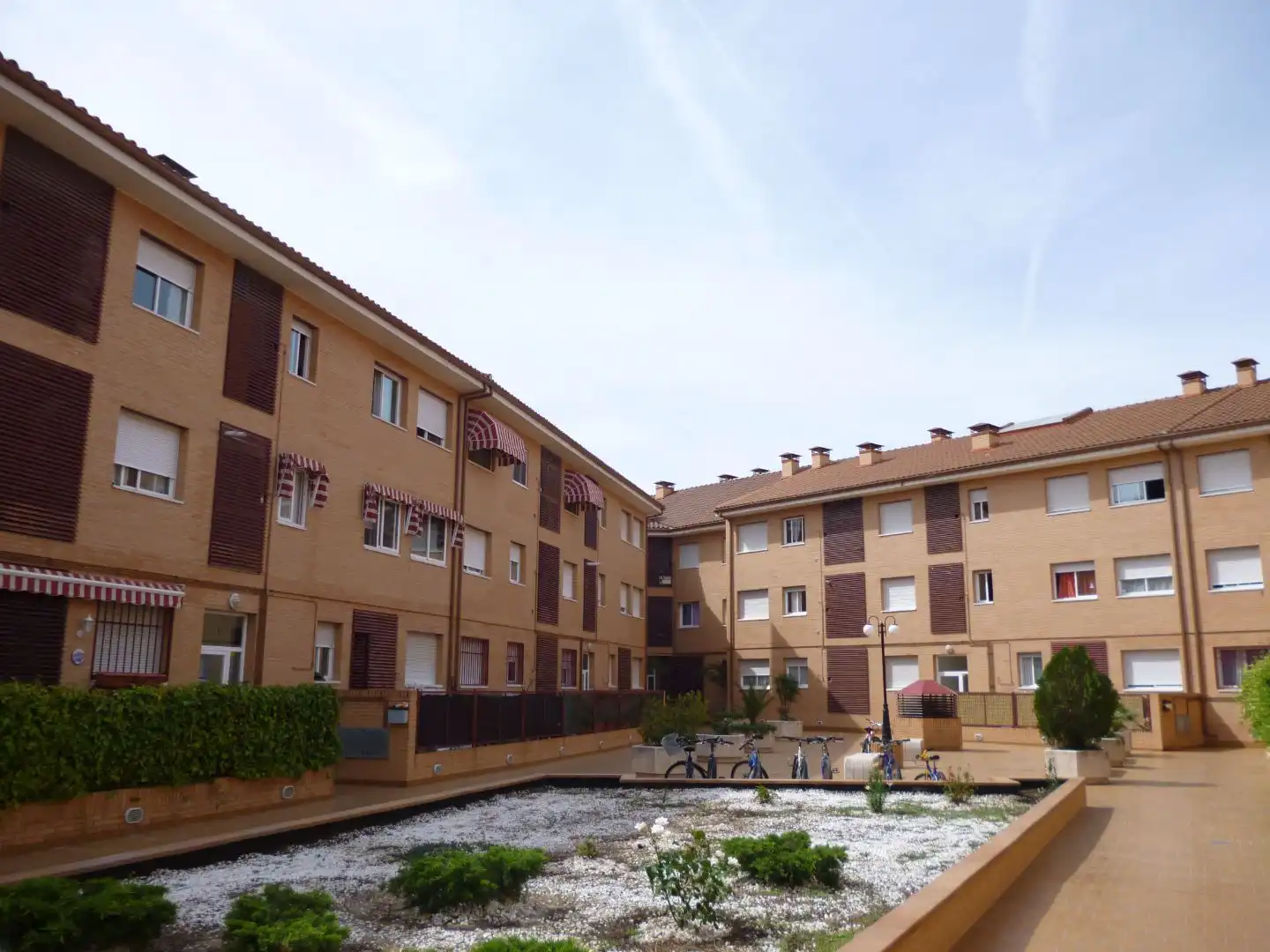 Exterior view of Flat for rent in Villanueva de la Cañada  with Air Conditioner, Terrace and Balcony