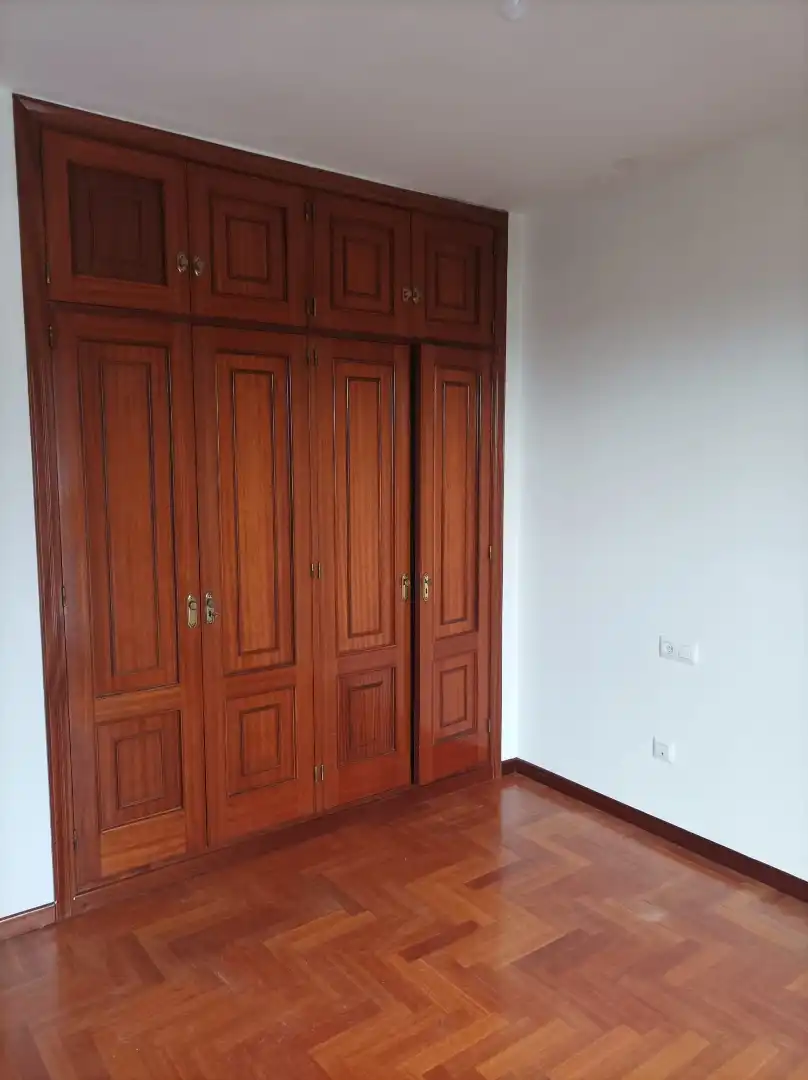 Habitación de Piso de alquiler en Redondela con Calefacción, Parquet y Terraza