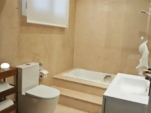 Casa o xalet en venda a Camino Urbanización el Zorongo, 1, Peña el Zorongo Bany de Casa o xalet en venda en Zaragoza Capital amb Aire condicionat, Terrassa i Piscina