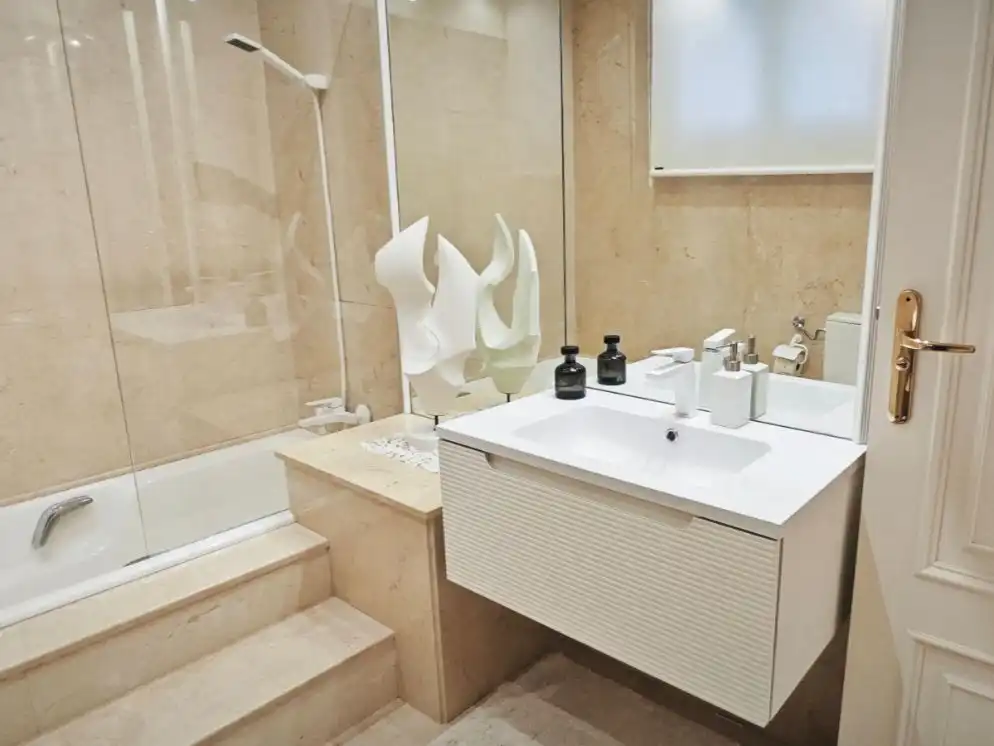 Casa o xalet en venda a Camino Urbanización el Zorongo, 1, Peña el Zorongo Bany de Casa o xalet en venda en Zaragoza Capital amb Aire condicionat, Terrassa i Piscina