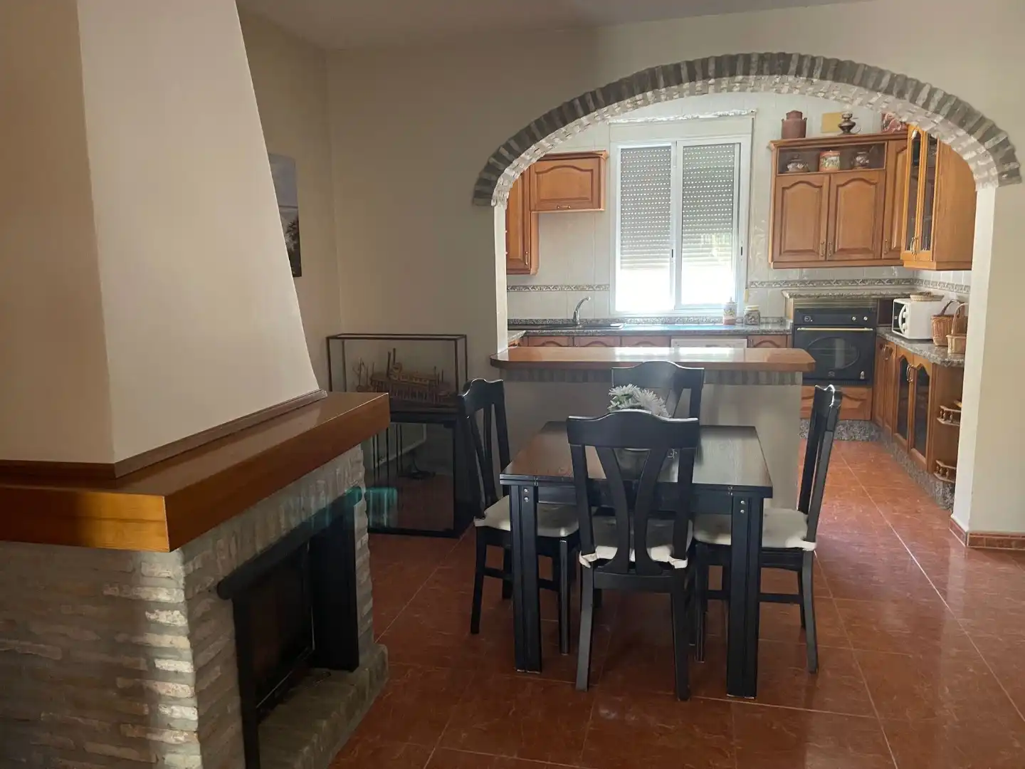 Casa o chalet en venta en Calle 4, 51, Almensilla Comedor de Casa o chalet en venta en Almensilla con Terraza y Piscina