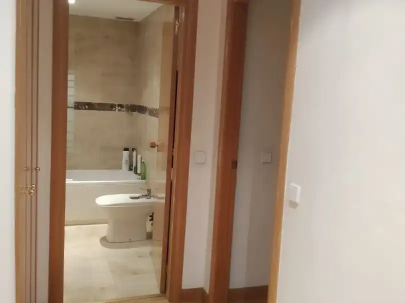 Bany de Pis en venda en Rivas-Vaciamadrid amb Calefacció, Jardí privat i Parquet