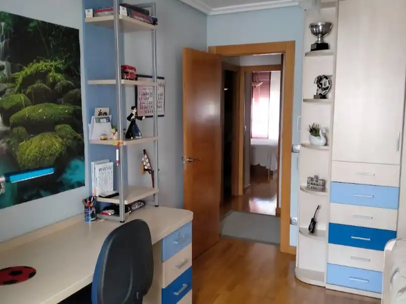 Bedroom of Flat for rent in Palencia Capital
