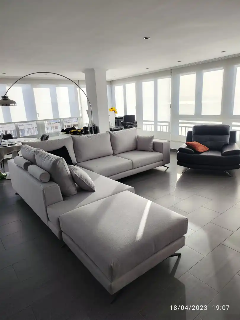 Attic for sale in Avenida Doctor Gregorio Marañón, 62, Playa del Acequión, Náufragos y Rocío del Mar Living room of Attic for sale in Torrevieja with Air Conditioner and Swimming Pool