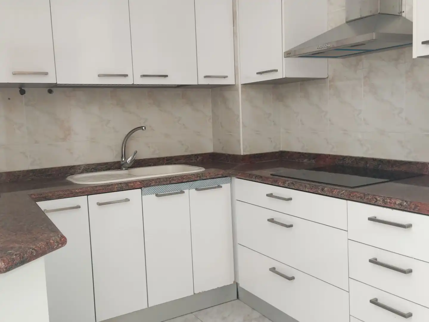 Wohnung zur Miete in Calle Concepción, 50, Albacete Capital Küche von Wohnung zur Miete in Albacete Capital mit Balkon