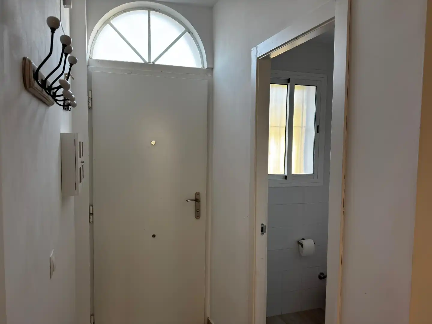 Casa adosada en venta en Calle Cigüeña, 4, Almensilla Casa adosada en venta en Almensilla con Aire acondicionado, Calefacción y Jardín privado