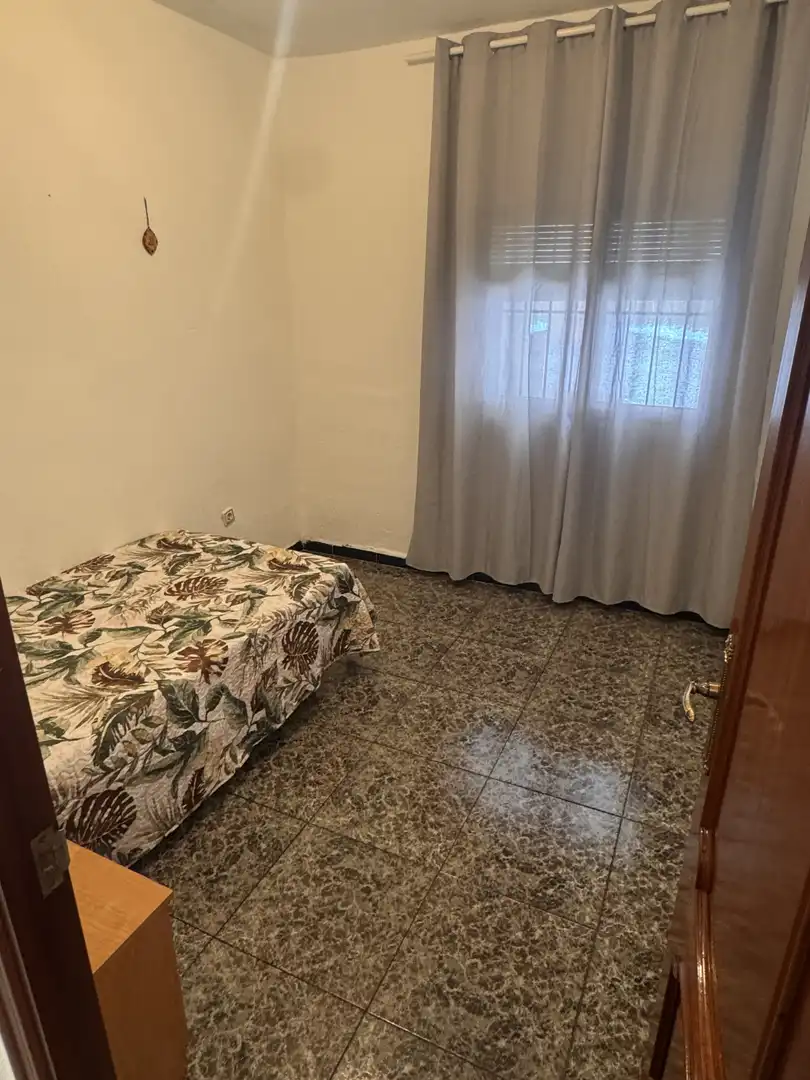 Casa adosada en venta en Calle Vistillas, 18, Perales de Tajuña Habitación de Casa adosada en venta en Perales de Tajuña con Calefacción