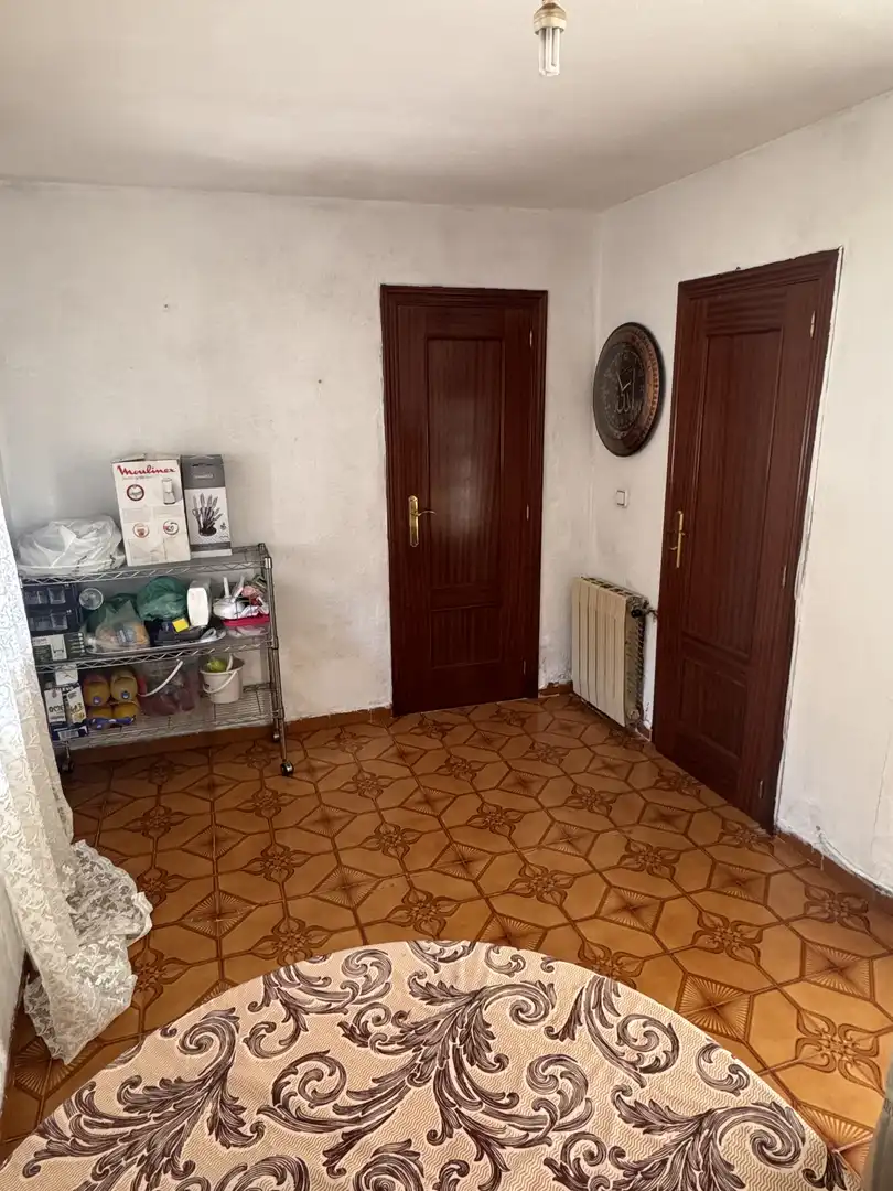 Casa adosada en venta en Calle Vistillas, 18, Perales de Tajuña Casa adosada en venta en Perales de Tajuña con Calefacción