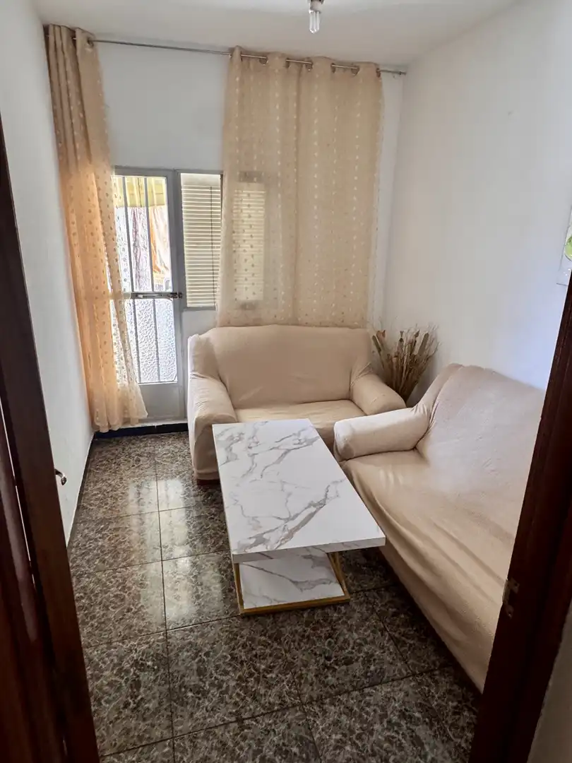 Casa adosada en venta en Calle Vistillas, 18, Perales de Tajuña Sala de estar de Casa adosada en venta en Perales de Tajuña con Calefacción