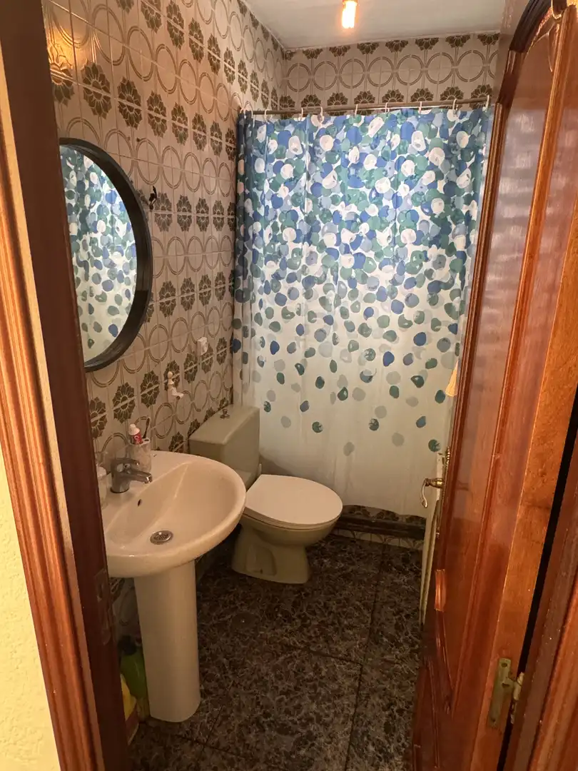 Casa adosada en venta en Calle Vistillas, 18, Perales de Tajuña Baño de Casa adosada en venta en Perales de Tajuña con Calefacción