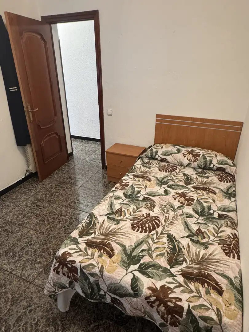 Casa adosada en venta en Calle Vistillas, 18, Perales de Tajuña Habitación de Casa adosada en venta en Perales de Tajuña con Calefacción