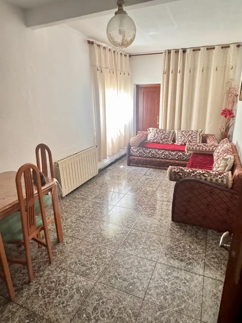 Casa adosada en venta en Calle Vistillas, 18, Perales de Tajuña Sala de estar de Casa adosada en venta en Perales de Tajuña con Calefacción
