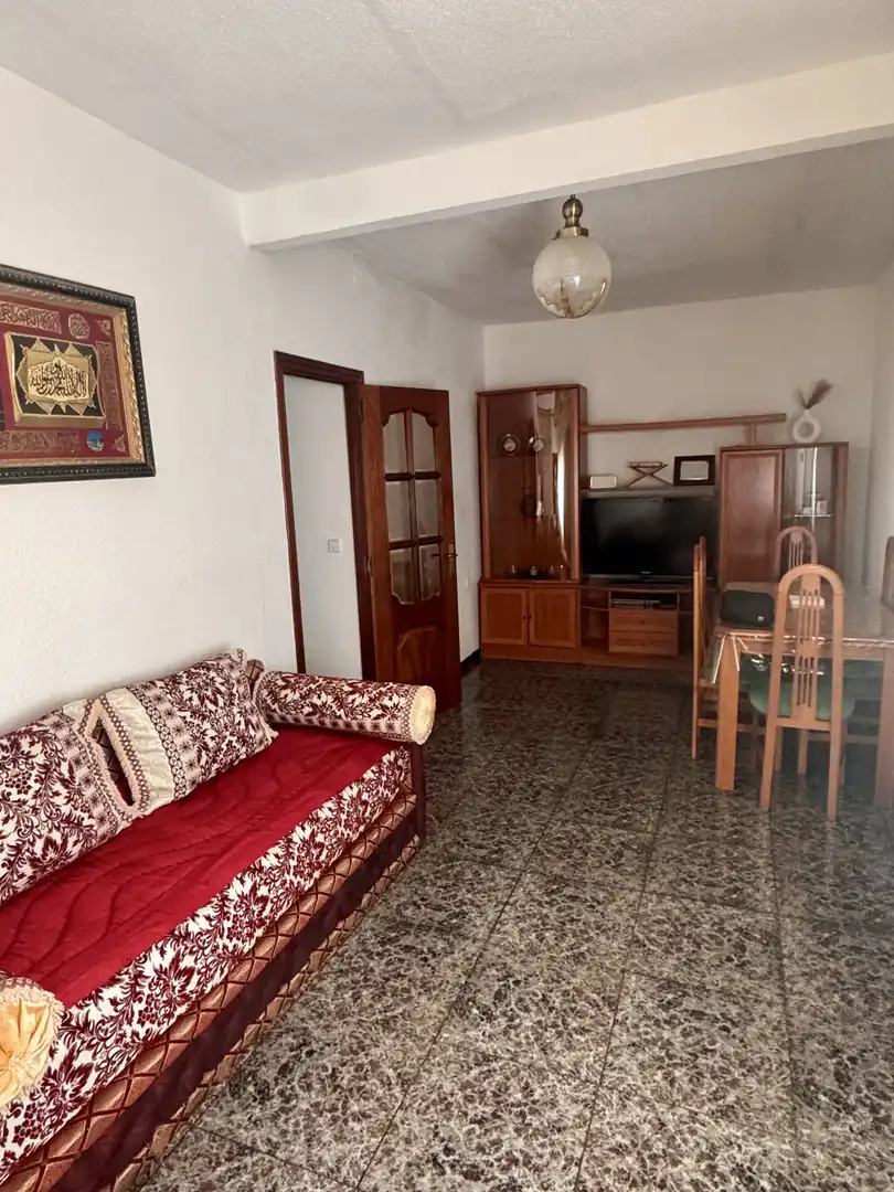 Casa adosada en venta en Calle Vistillas, 18, Perales de Tajuña Sala de estar de Casa adosada en venta en Perales de Tajuña con Calefacción