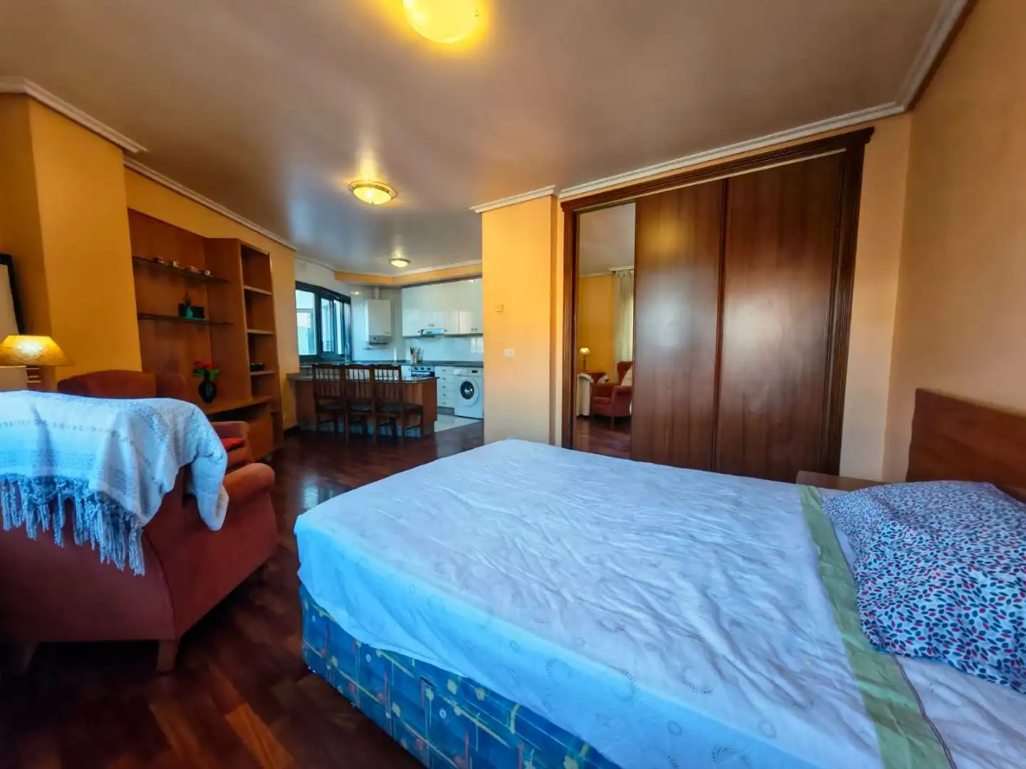 Bedroom of Study for rent in Vigo   with Heating, Parquet flooring and Storage room