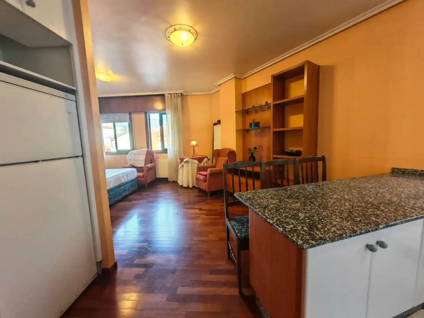Bedroom of Study for rent in Vigo   with Heating, Parquet flooring and Storage room