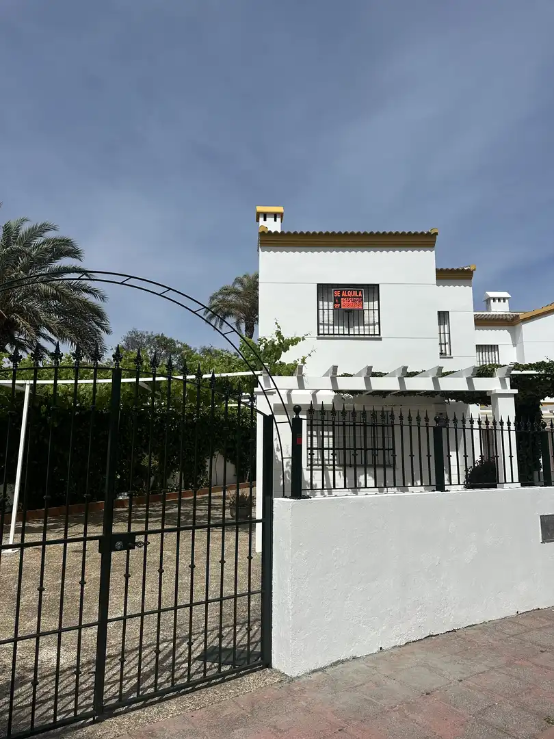 Casa o chalet de alquiler en Calle Pato Real, 7, La Antilla Vista exterior de Casa o chalet de alquiler en La Antilla con Calefacción, Jardín privado y Terraza