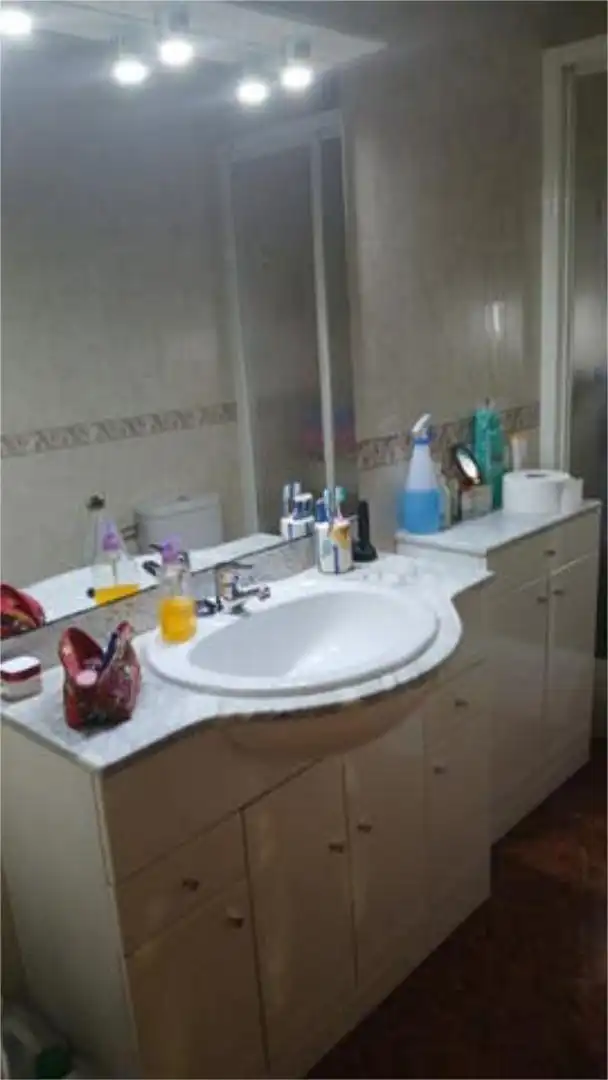 Baño de Piso en venta en Coslada con Amueblado