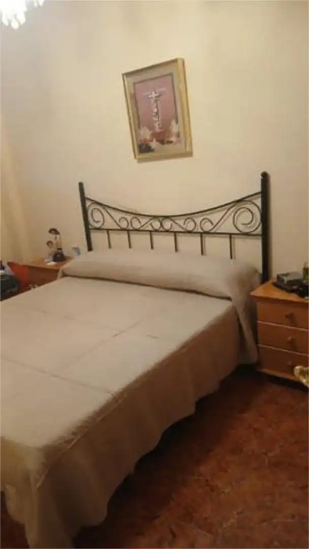 Habitación de Piso en venta en Coslada con Amueblado