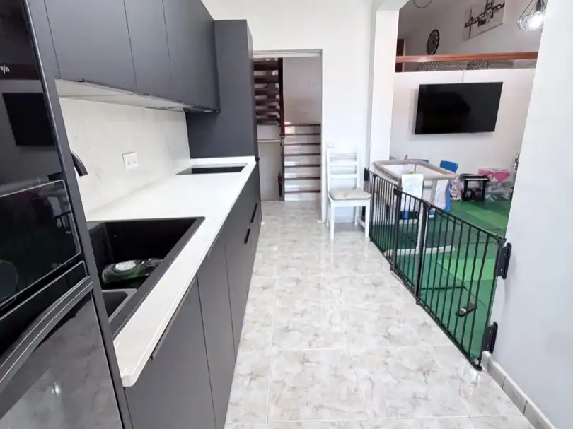 Cocina de Dúplex en venta en Santa Lucía de Tirajana con Aire acondicionado, Jardín privado y Terraza